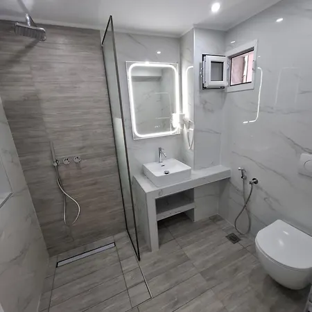 Theramvos By Thomas * Polychrono