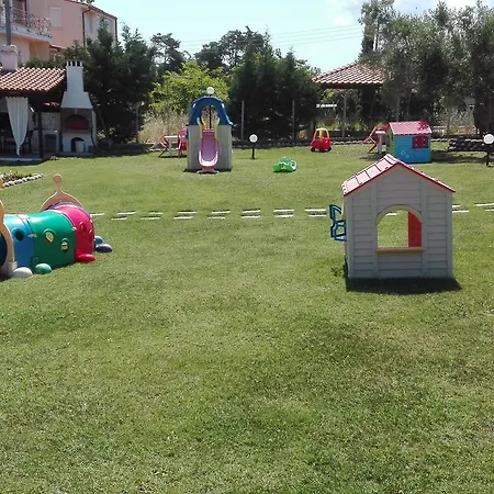 Daire Theramvos By Thomas *