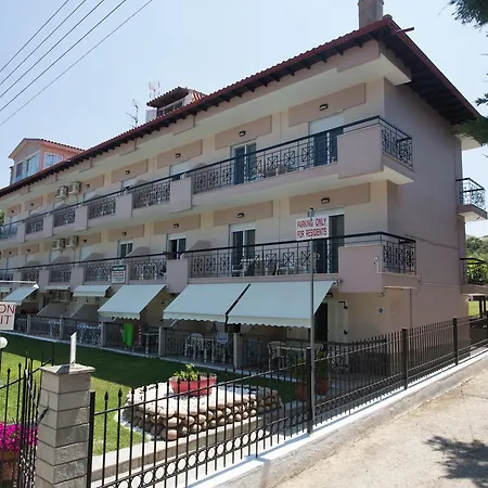 Theramvos By Thomas Daire Polychrono