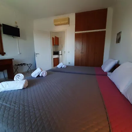 Apartament Theramvos By Thomas Polychrono