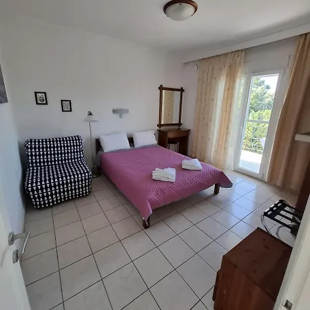 Theramvos By Thomas Apartman *