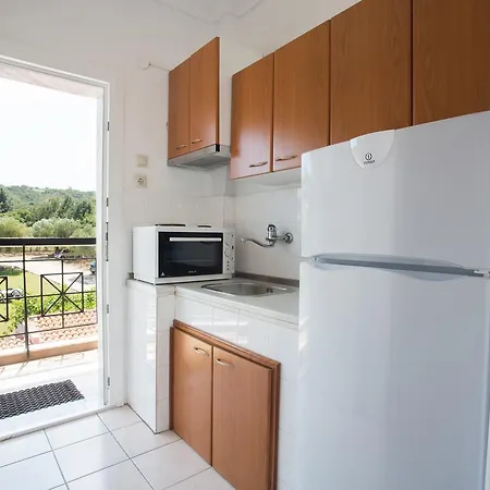 Apartament Theramvos By Thomas Polychrono