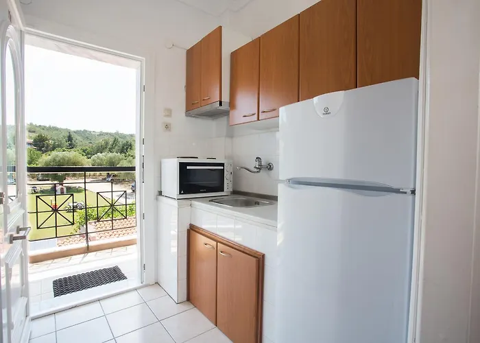 Apartament Theramvos By Thomas Polychrono