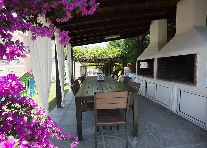 Apartament Theramvos By Thomas Polychrono